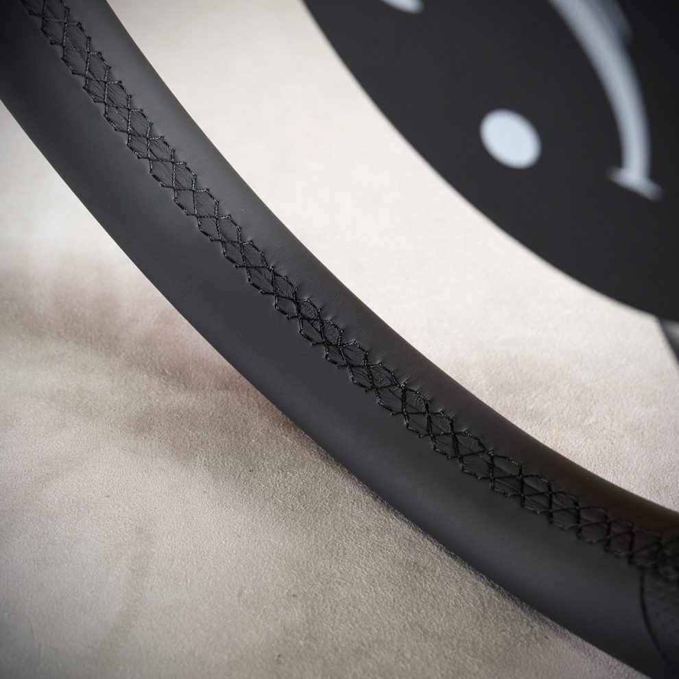 Mercedes-Benz Sprinter Custom steering wheel