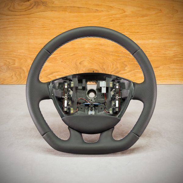 Nissan Primastar steering wheel after modification