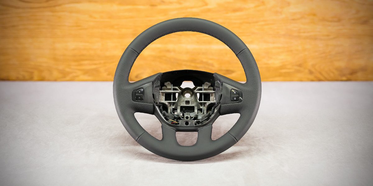 Opel Vivaro Custom steering wheel Opel Vivaro Custom steering wheel