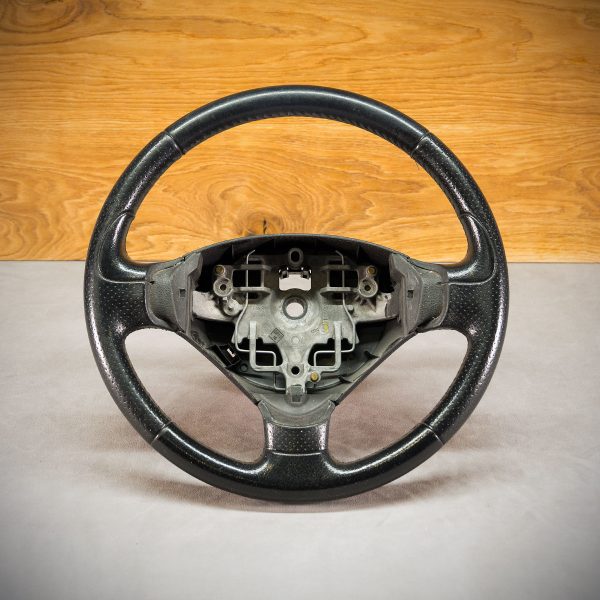Peugeot 207 steering wheel before modification