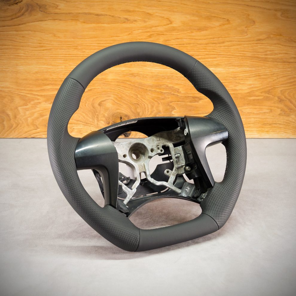 Toyota Hilux Custom steering wheel