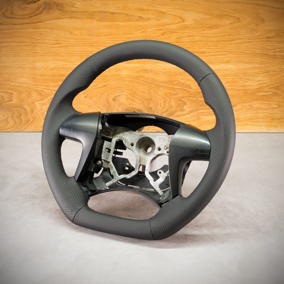 Toyota Hilux Custom steering wheel