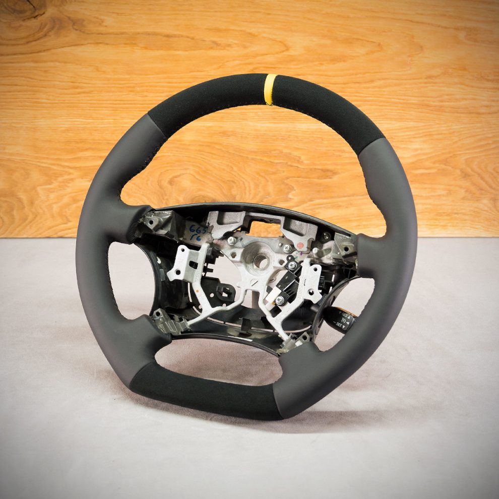 Toyota Land Cruiser Custom steering wheel
