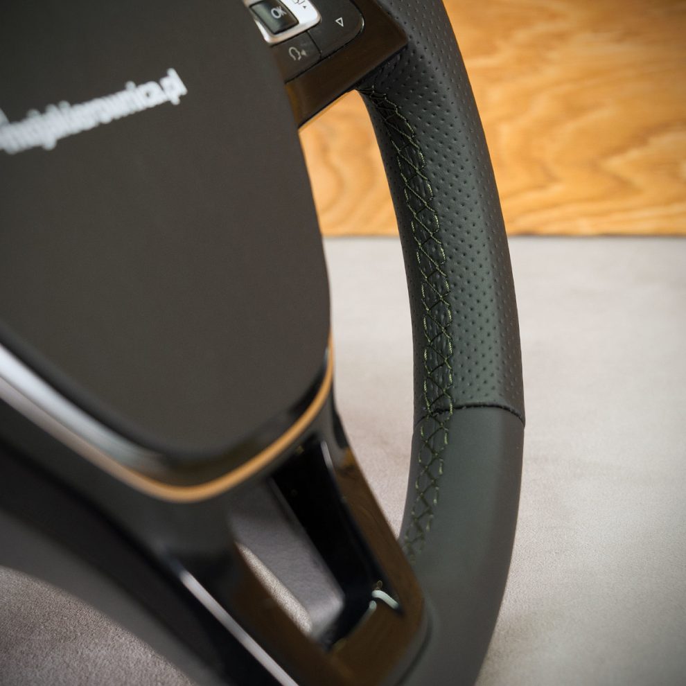 Volkswagen Amarok Custom steering wheel