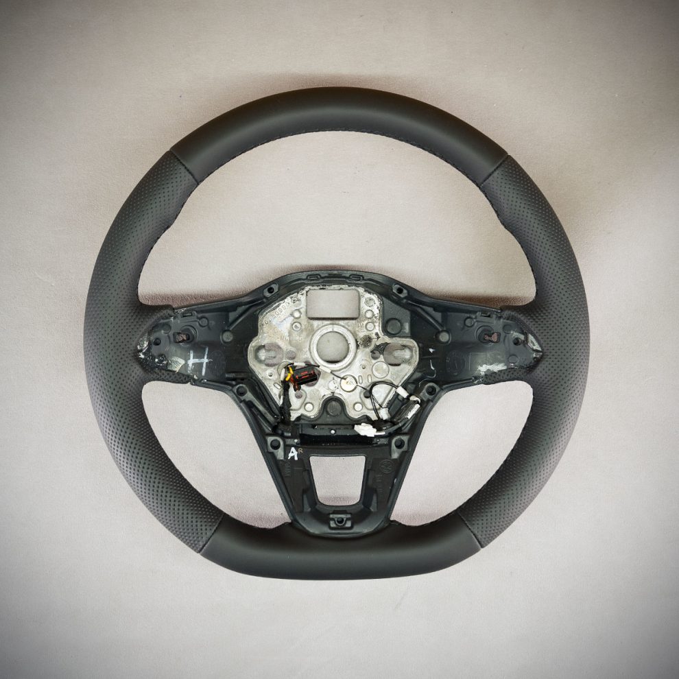 Volkswagen Atlas Custom steering wheel
