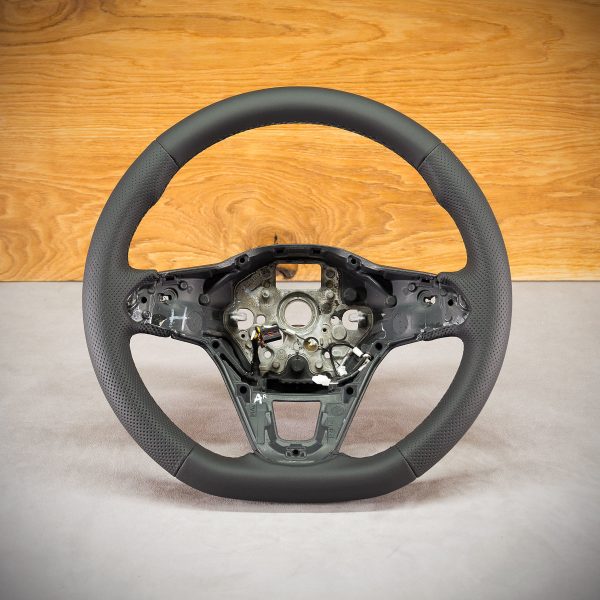 Volkswagen Atlas steering wheel after upholstery