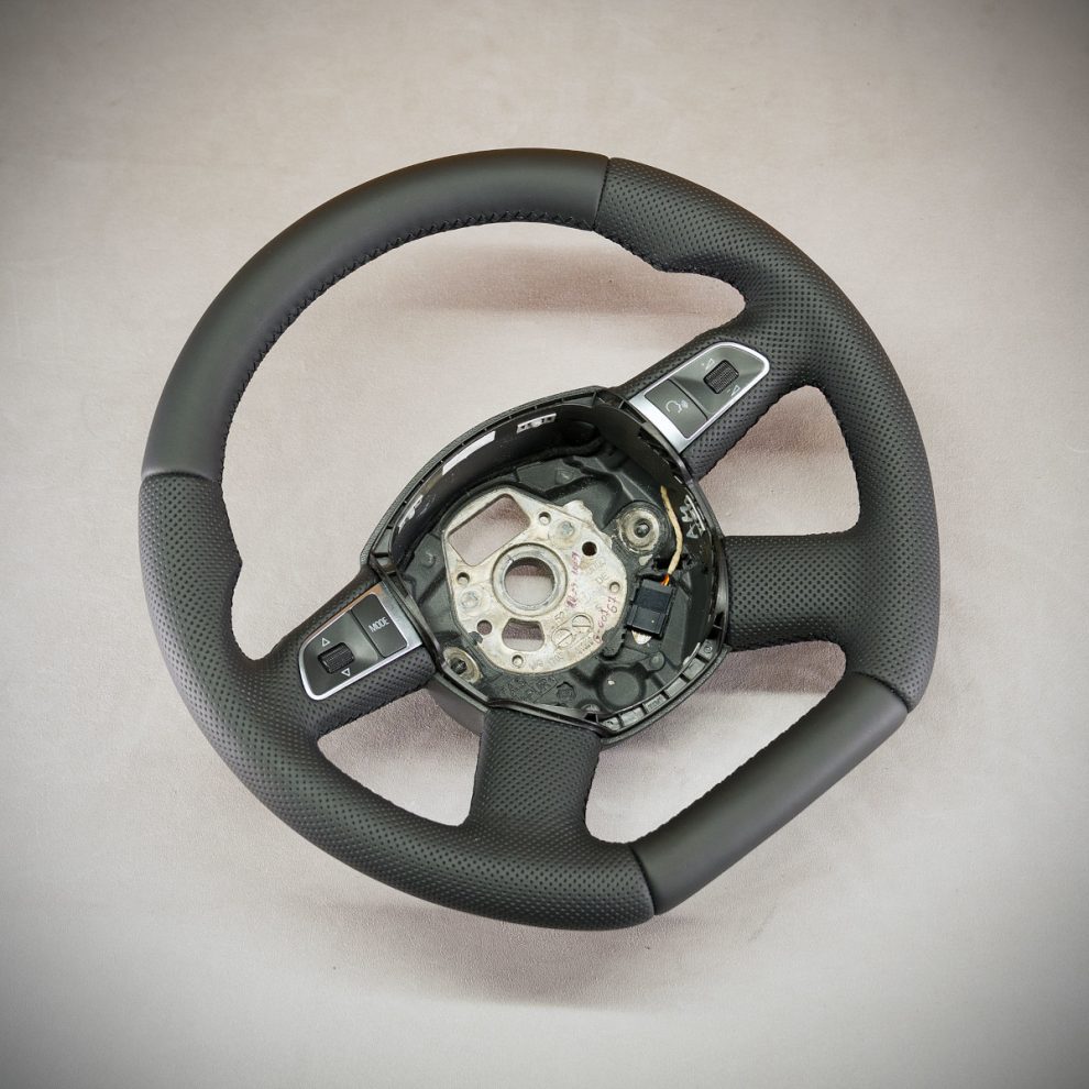 Audi A4 B8 Custom steering wheel