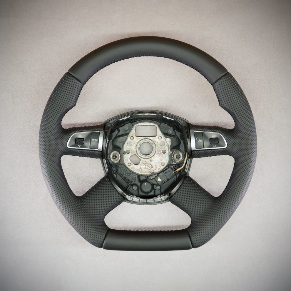 Audi A4 B8 Custom steering wheel