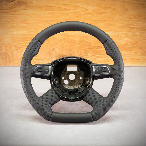 Audi A4 B8 steering wheel after modification
