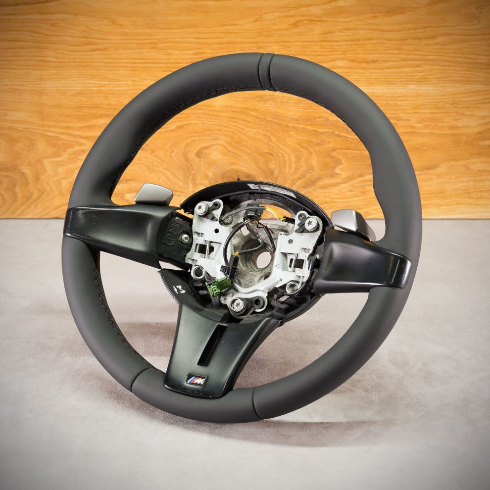 BMW Z4 E85 Custom Steering Wheel