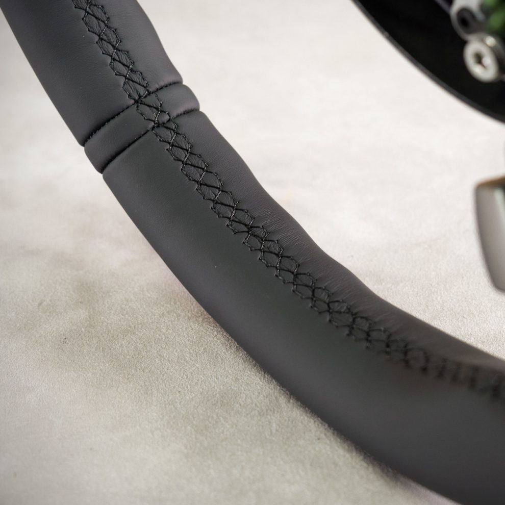 BMW Z4 E85 Custom Steering Wheel