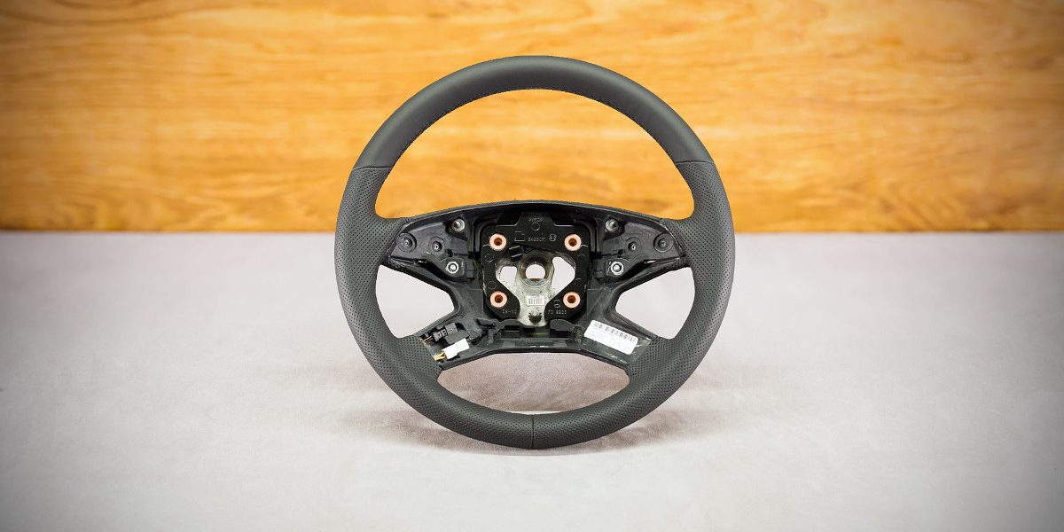 Mercedes-Benz GL X164 Custom steering wheel