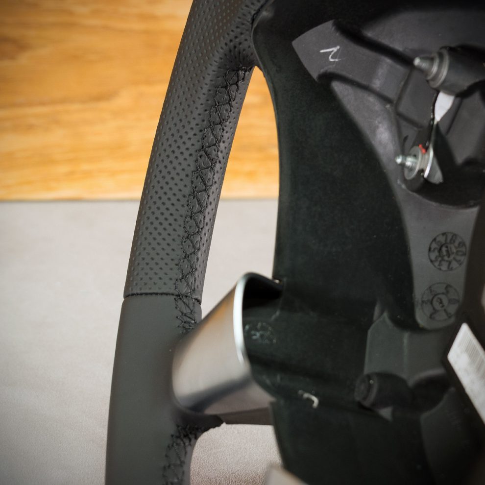 Mercedes-Benz Viano Custom steering wheel