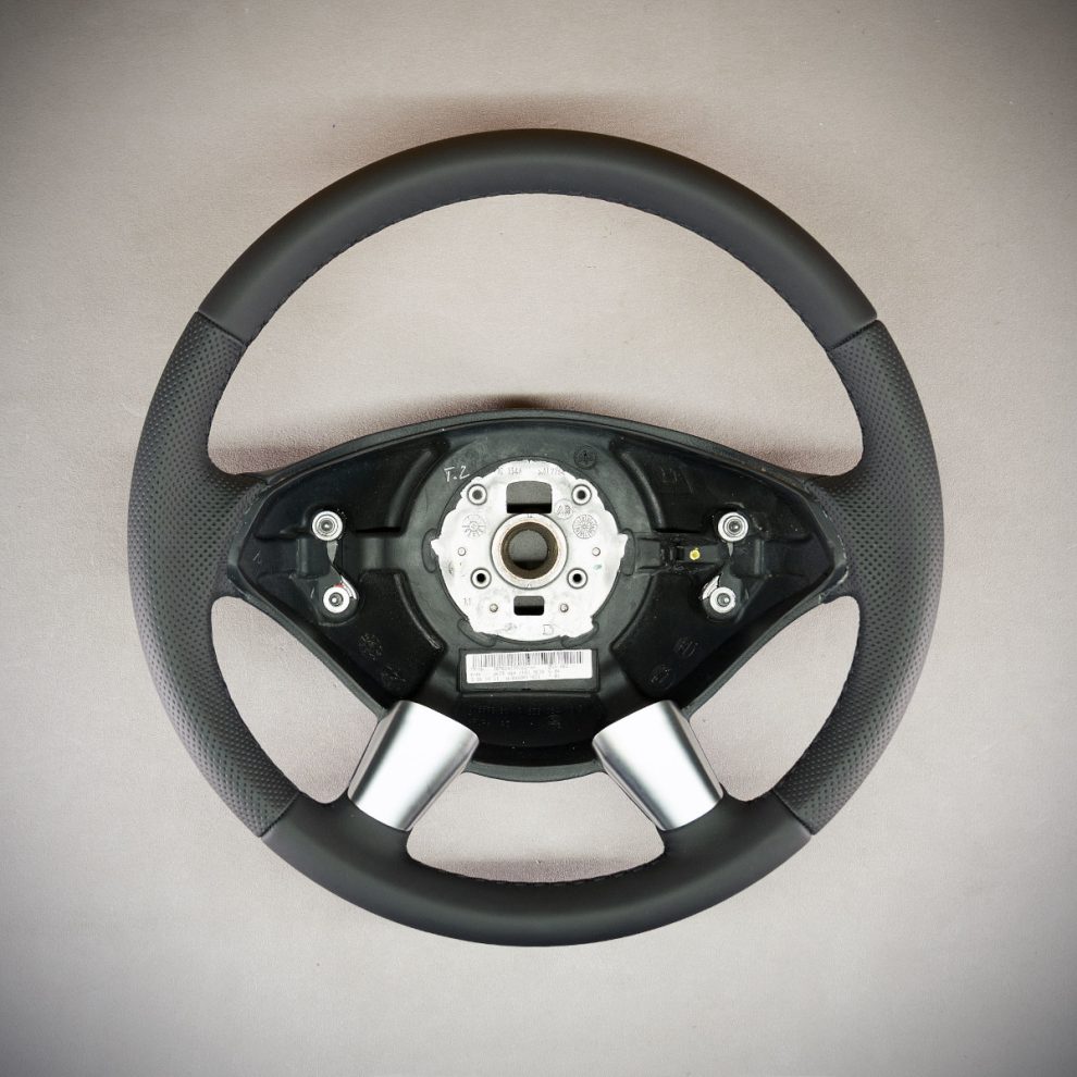 Mercedes-Benz Viano Custom steering wheel