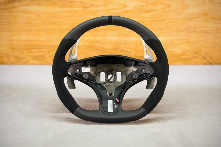 Mercedes-Benz C63 AMG W204 Custom steering wheel