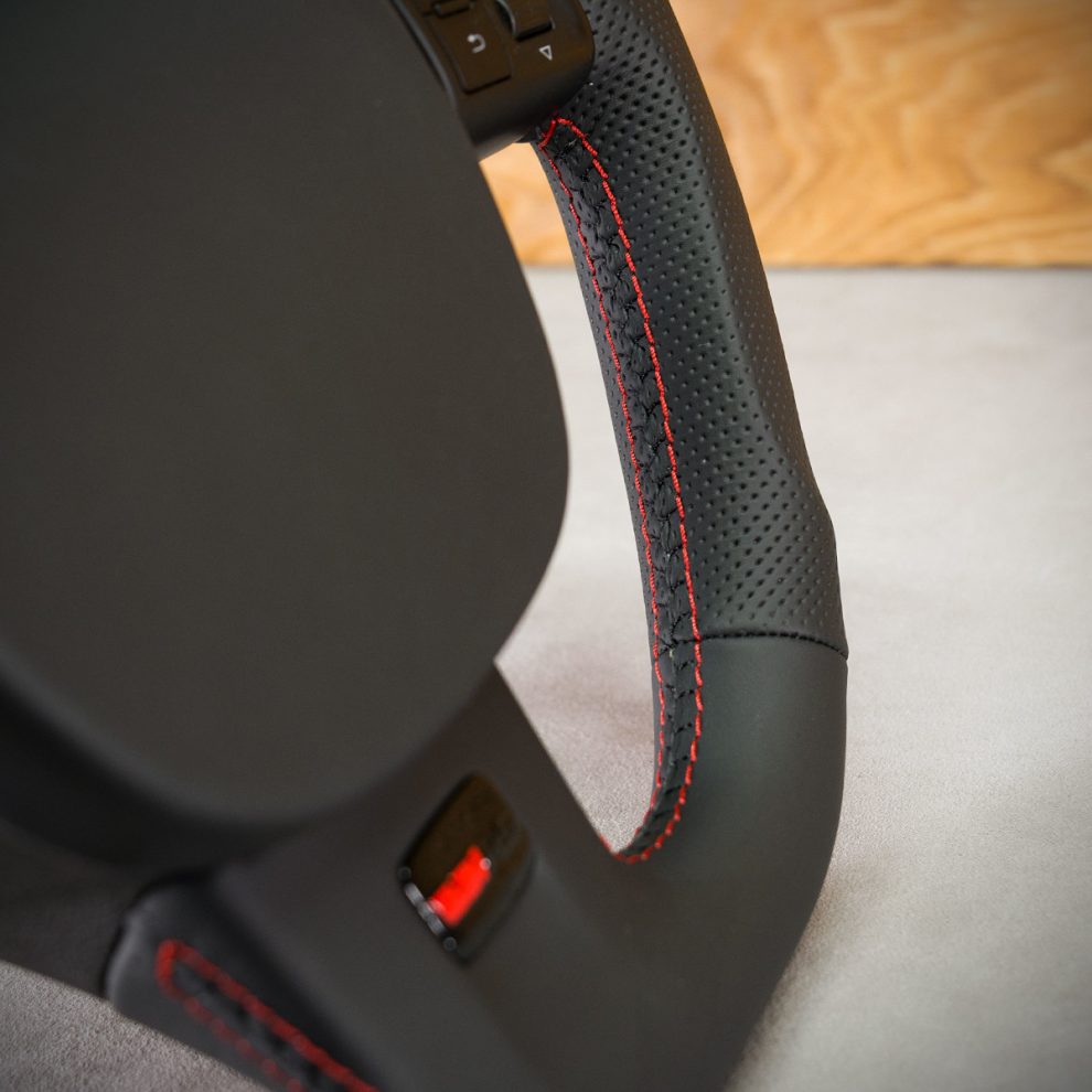 Skoda Octavia Mk2 VRS Custom steering wheel