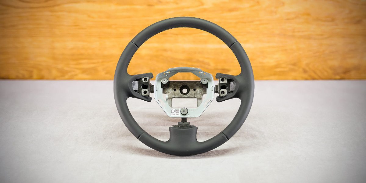 Suzuki Grand Vitara Custom steering wheel