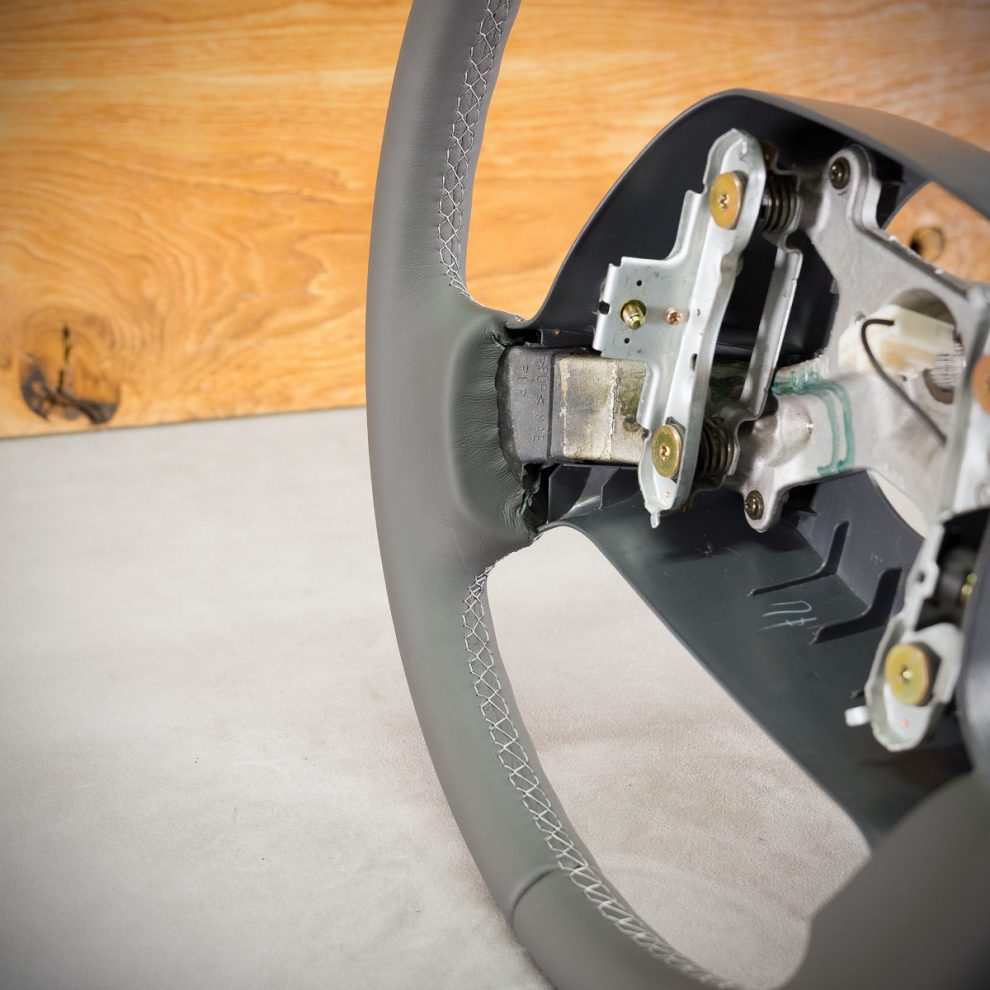 Toyota Hiace Custom steering wheel
