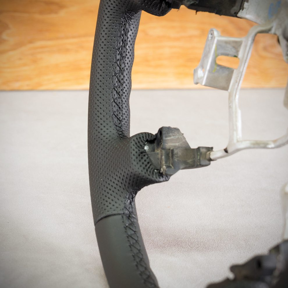 Toyota Hilux Custom steering wheel