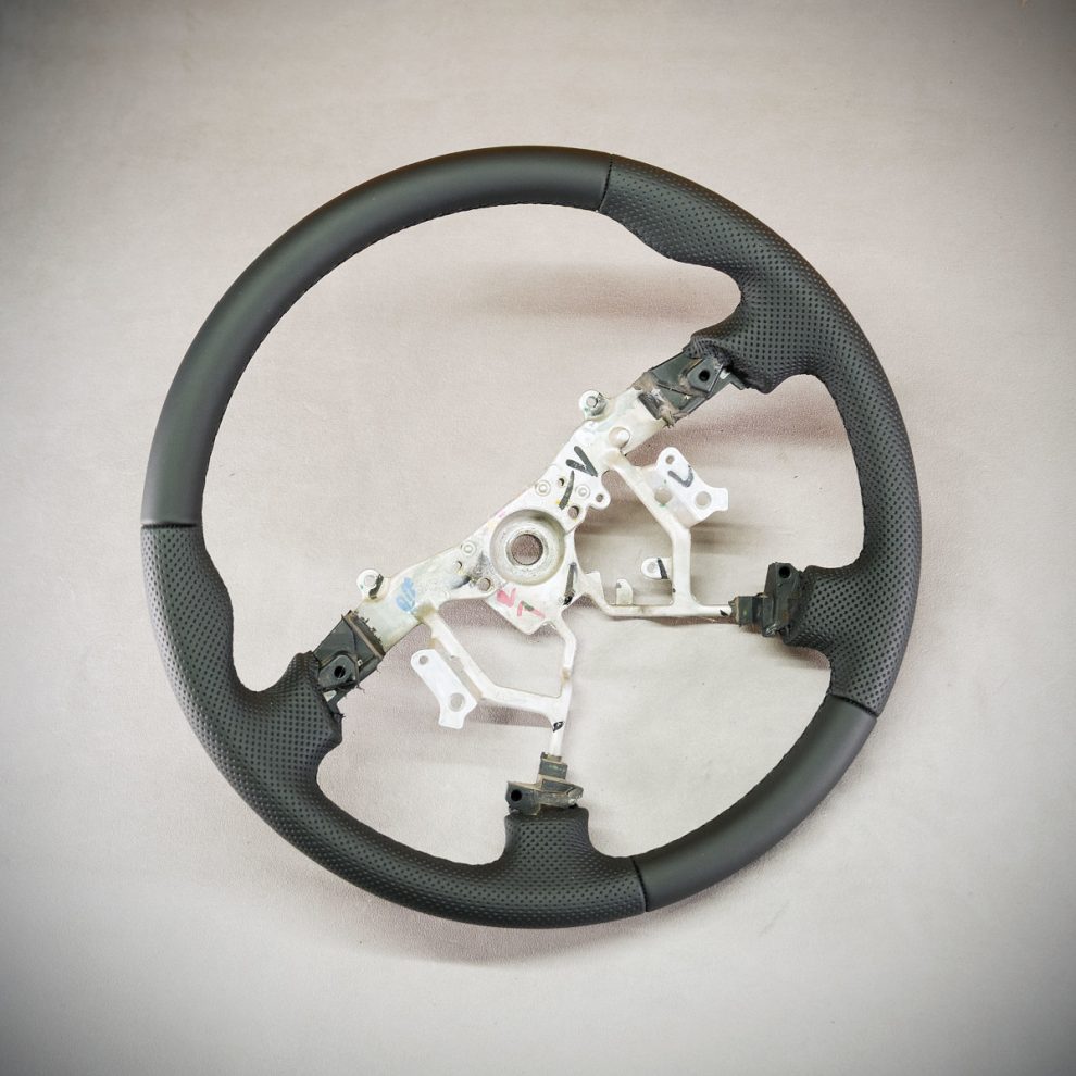 Toyota Hilux Custom steering wheel
