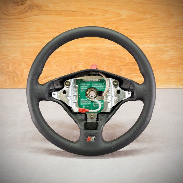 Audi 80 B4 steering wheel after upholstery