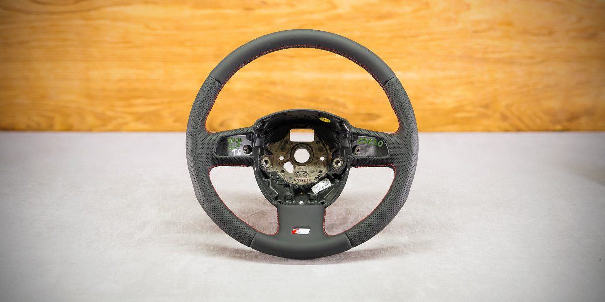 Audi A4 B7 Custom Steering Wheel