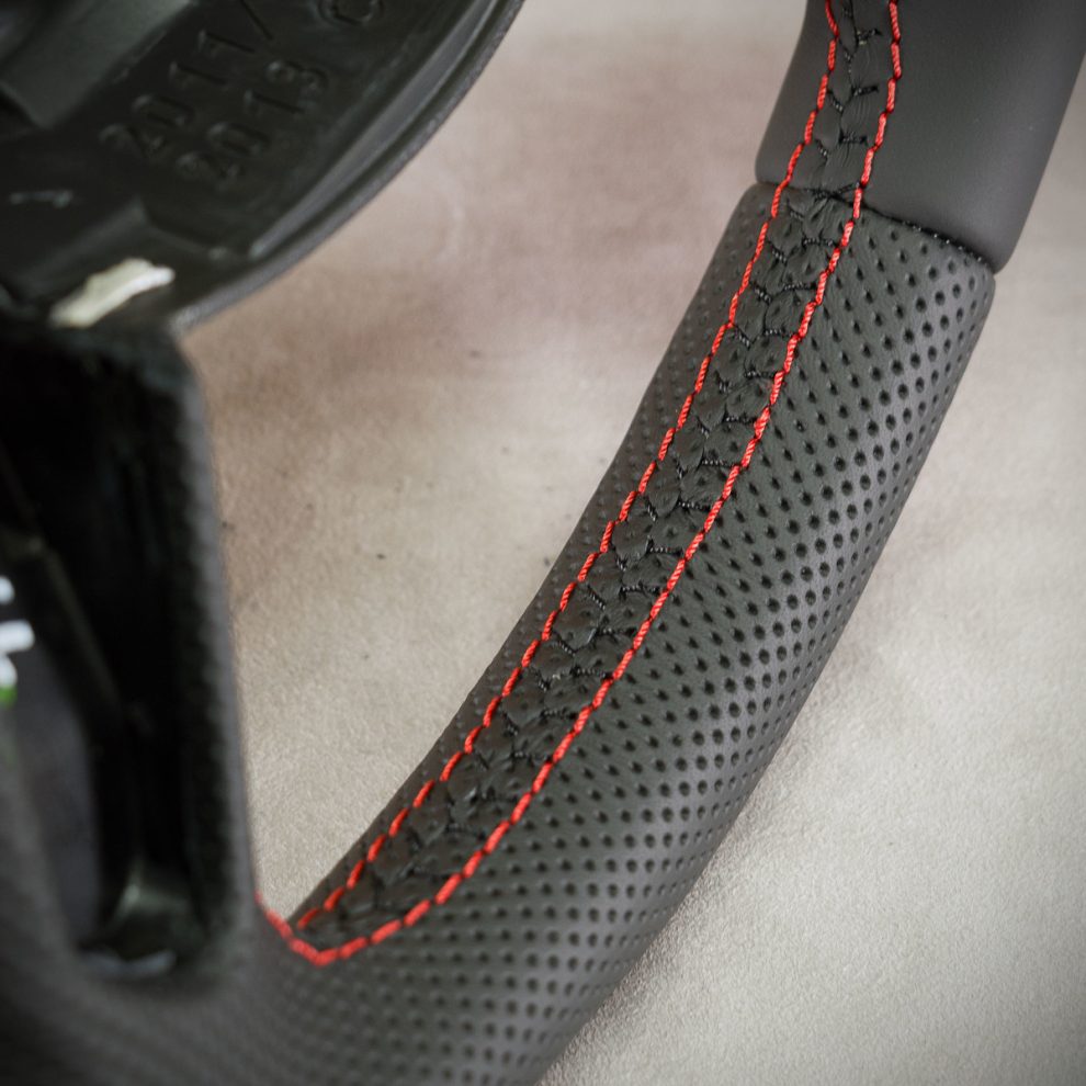 Audi A4 B7 Custom Steering Wheel