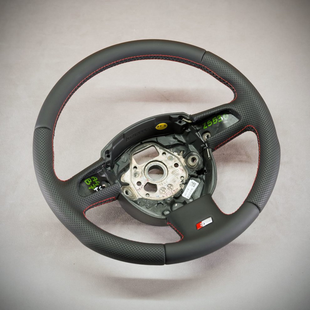 Audi A4 B7 Custom Steering Wheel