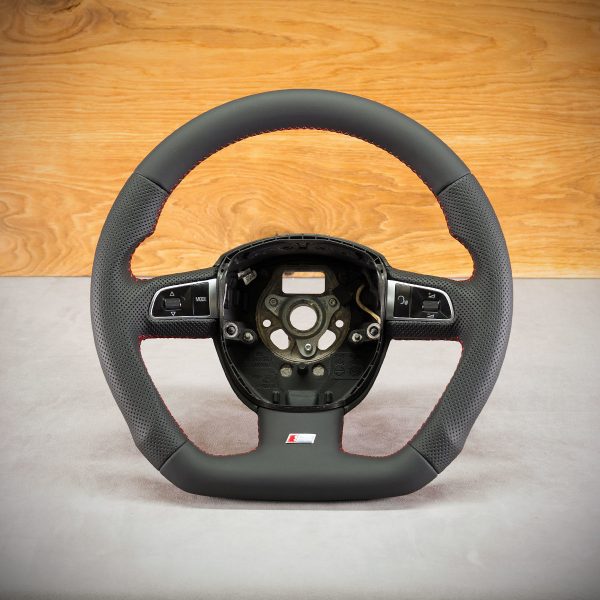 Audi Q5 steering wheel after modification