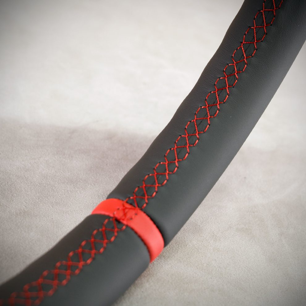 Dodge RAM Custom steering wheel