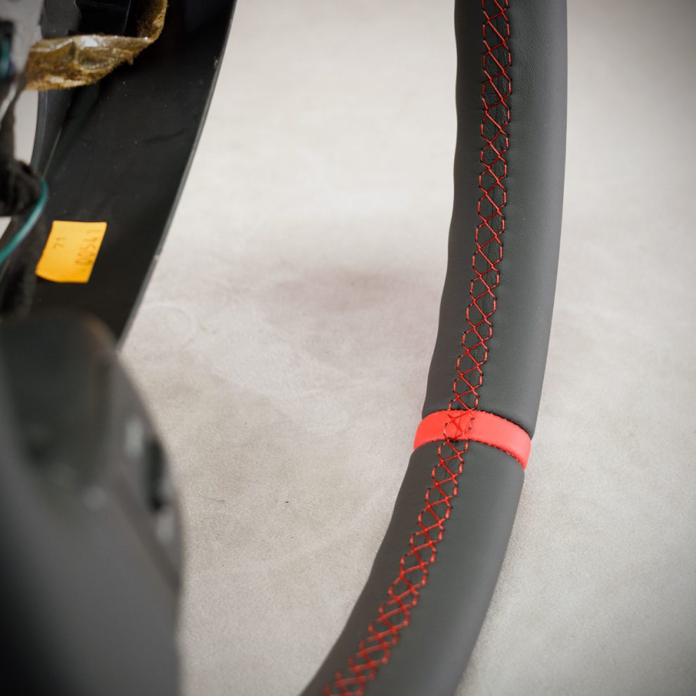 Dodge RAM Custom steering wheel