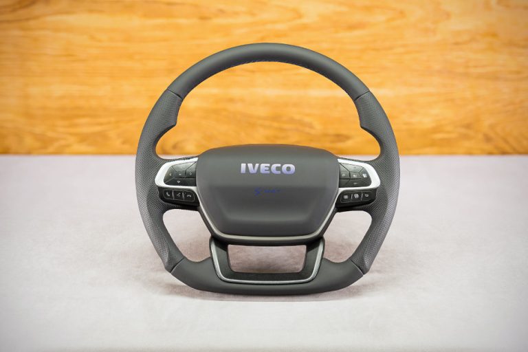 Iveco S-Way Custom steering wheel
