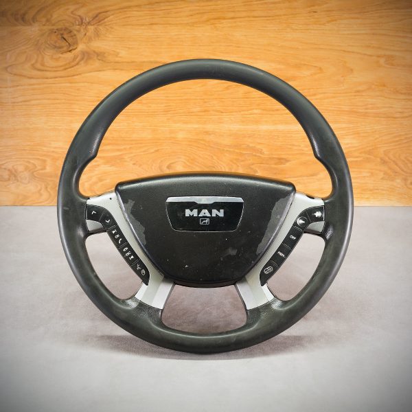 MAN TGL steering wheel before modificatgion