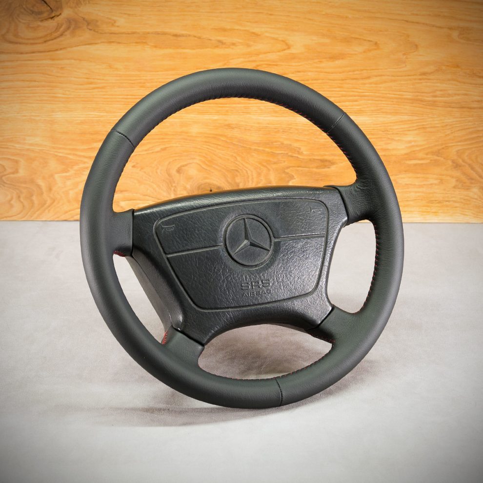 Mercedes-Benz 190 Custom steering wheel