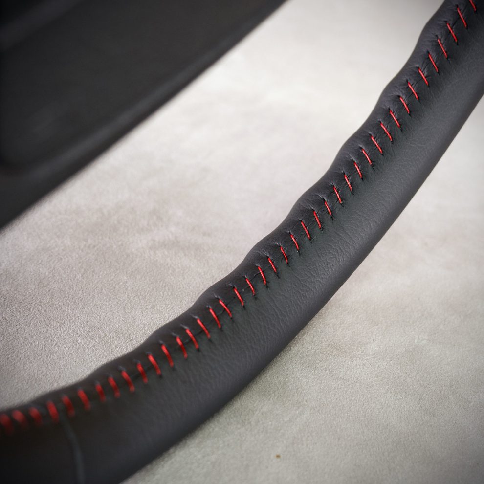 Mercedes-Benz 190 Custom steering wheel