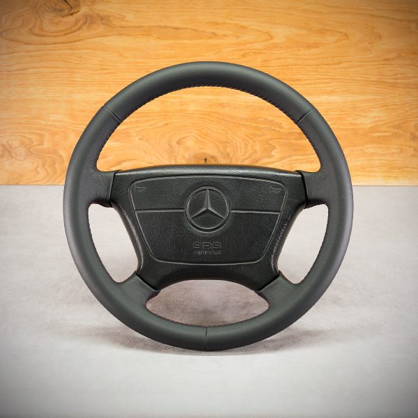 Mercedes-Benz 190 steering wheel after upholstery
