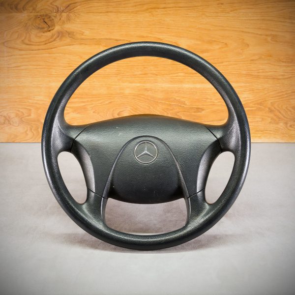 Mercedes-Benz Atego steering wheel before modification
