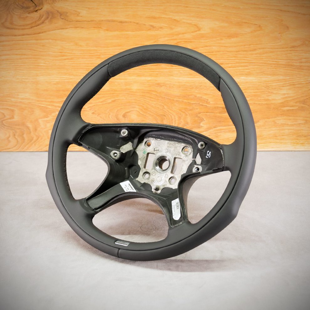 Mercedes-Benz W204 Custom steering wheel