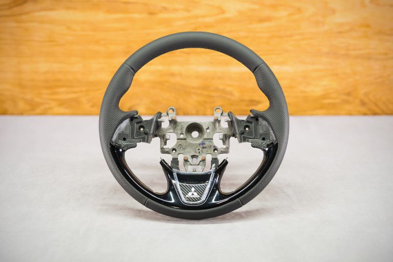 Mitsubishi Eclipse Custom steering wheel
