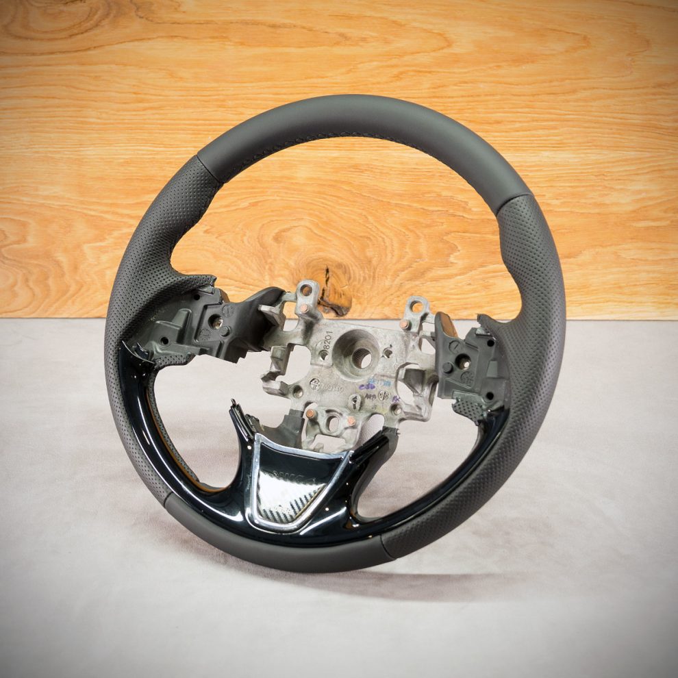 Mitsubishi Eclipse Custom steering wheel