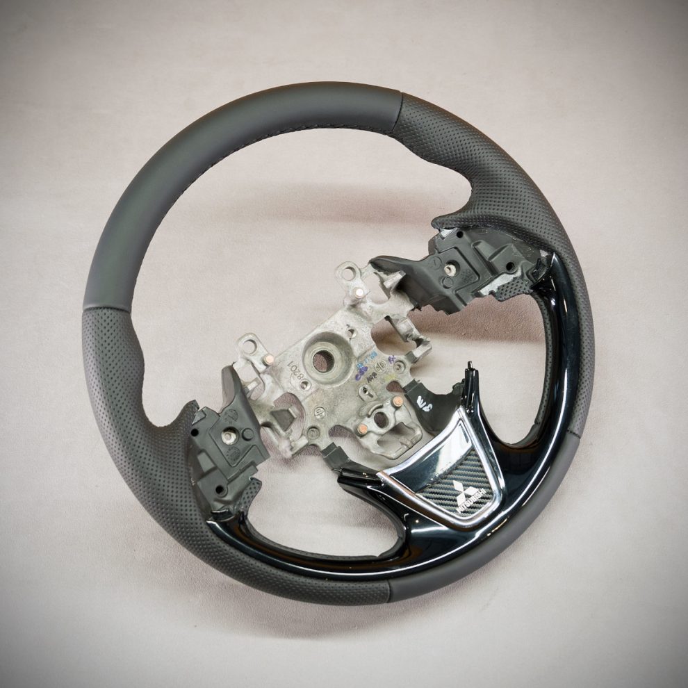 Mitsubishi Eclipse Custom steering wheel