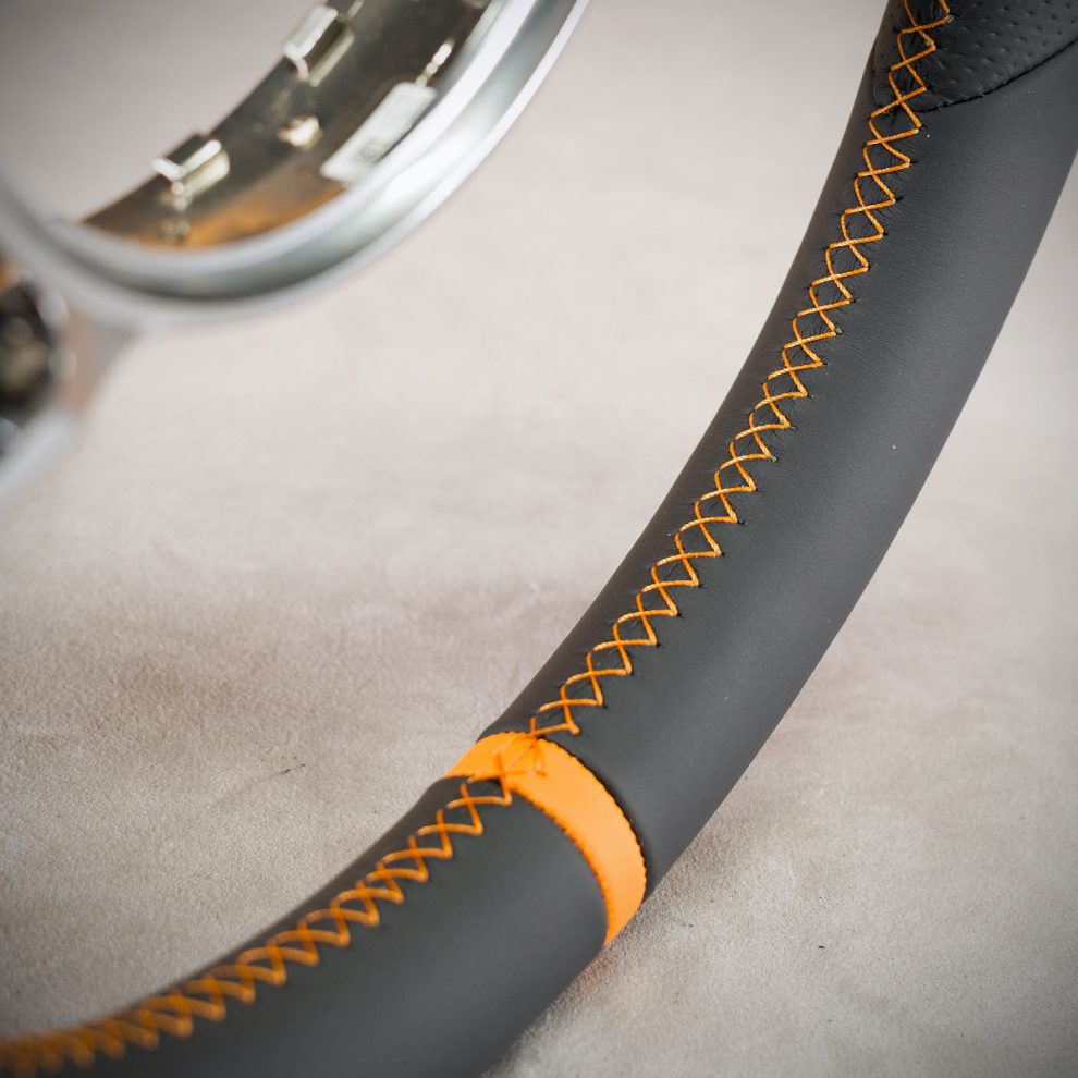 Porsche Macan Custom steering wheel