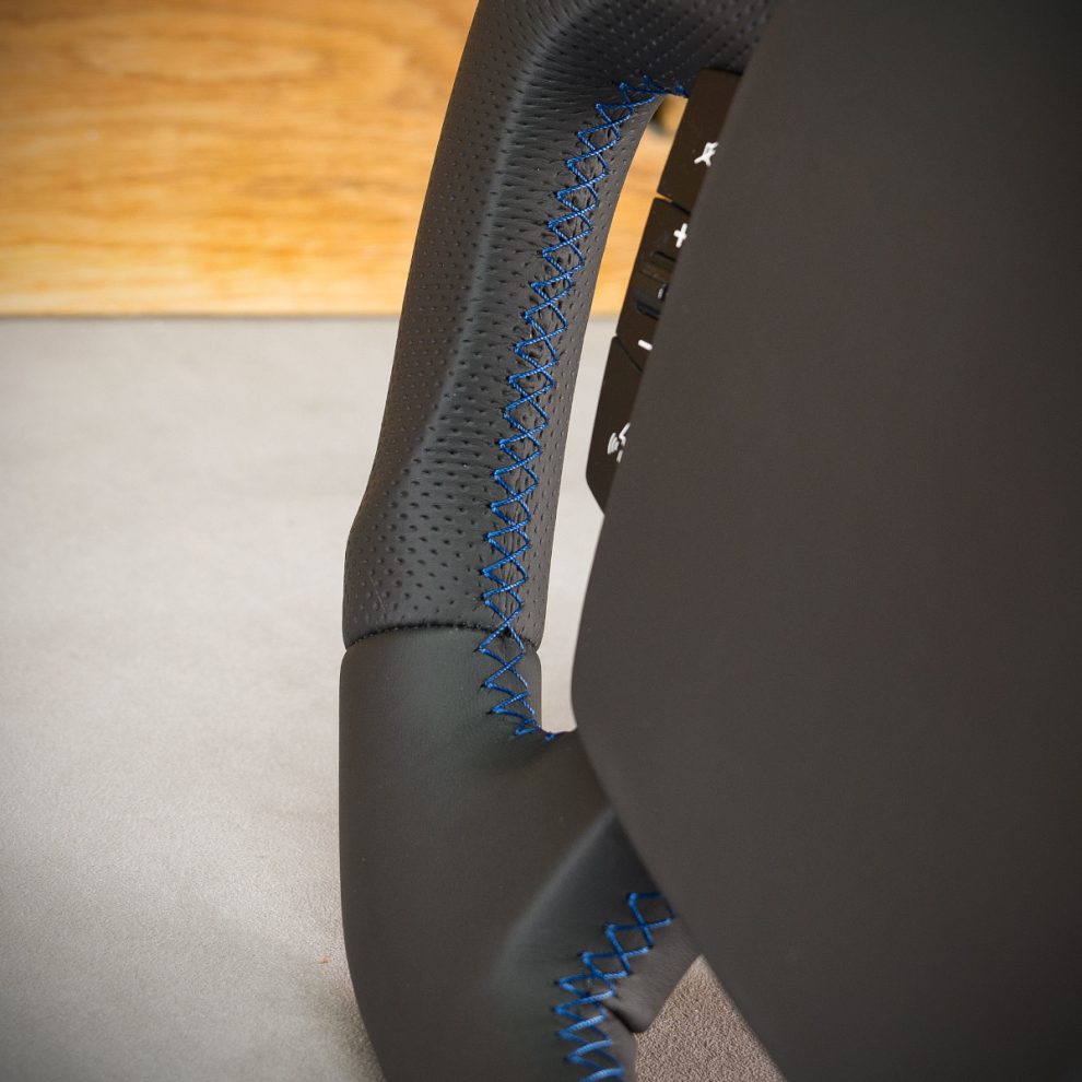 RAM ProMaster Custom steering wheel