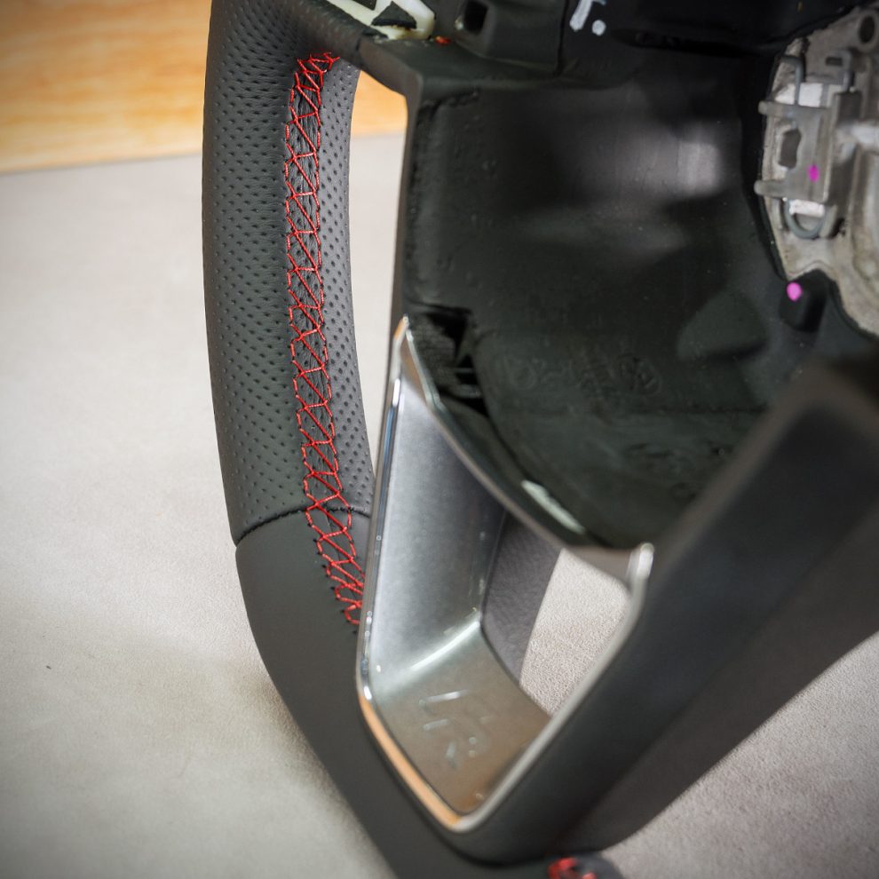 Seat Leon III Custom steering wheel
