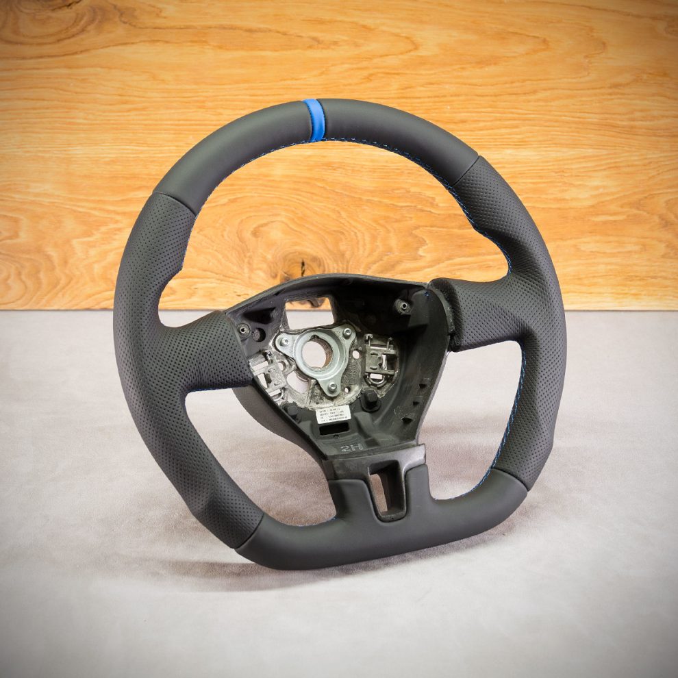 Volkswagen Transporter T5 Custom steering wheel