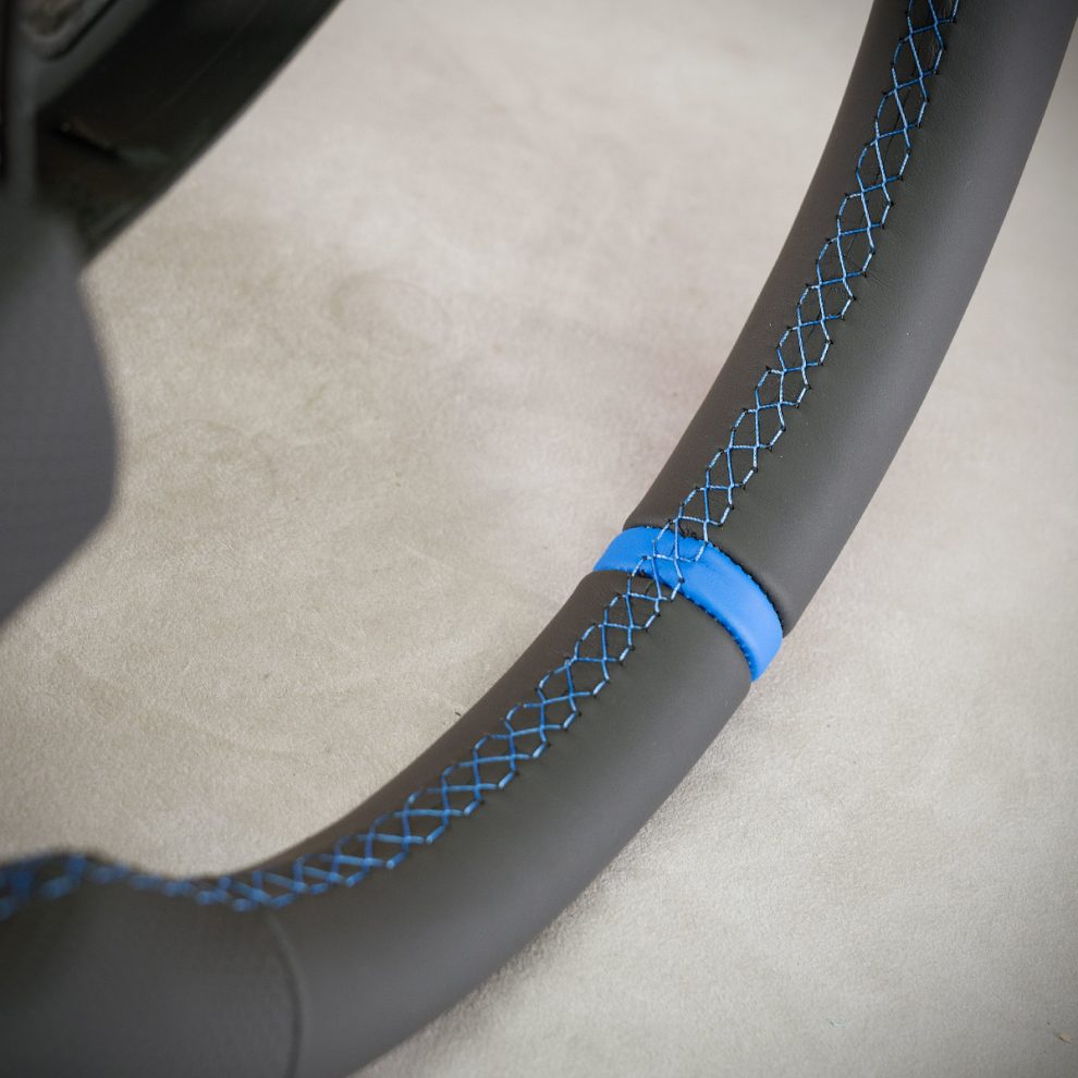 Volkswagen Transporter T5 Custom steering wheel