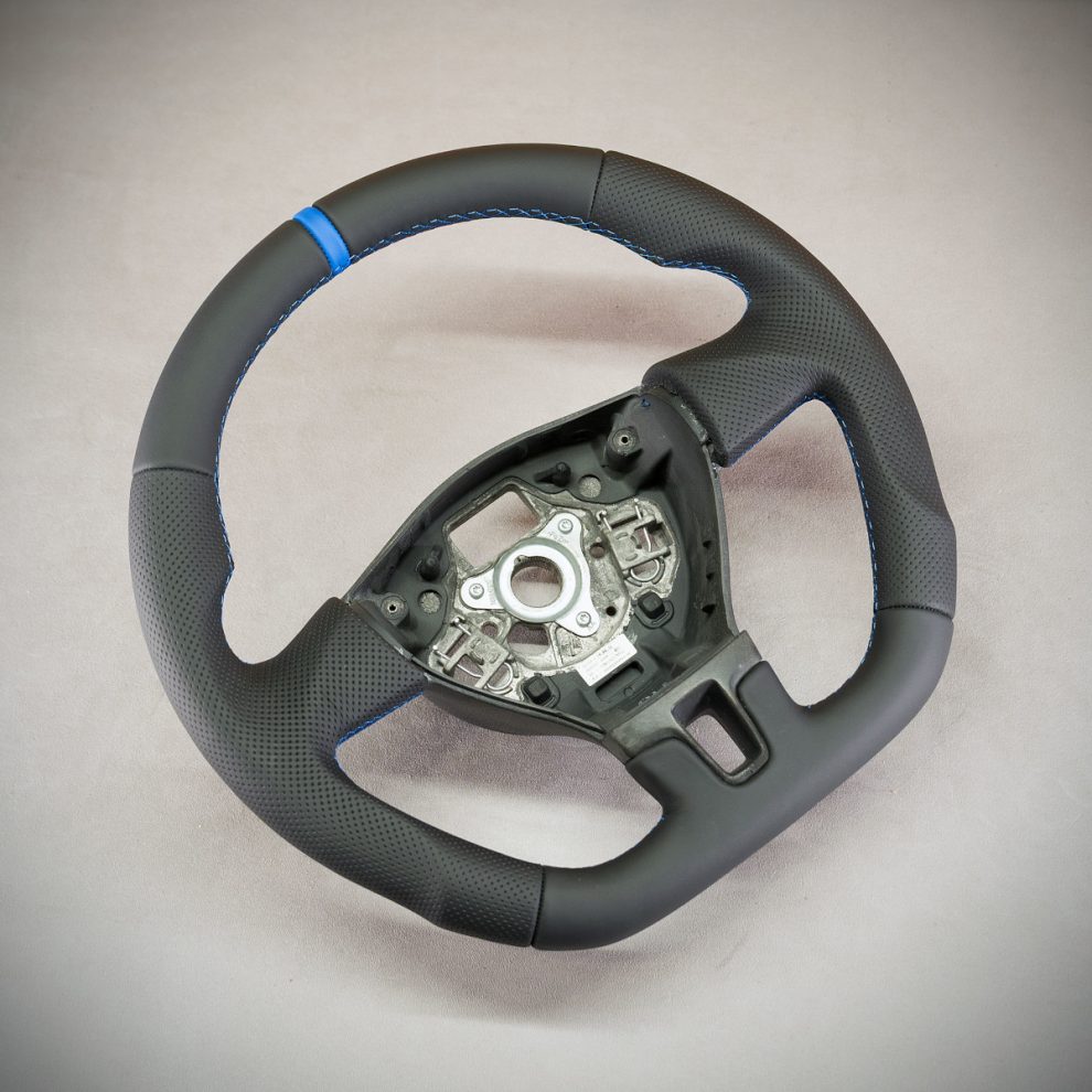 Volkswagen Transporter T5 Custom steering wheel