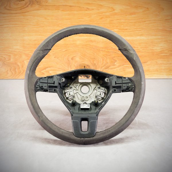 Volkswagen Transporter T6 steering wheel before modification