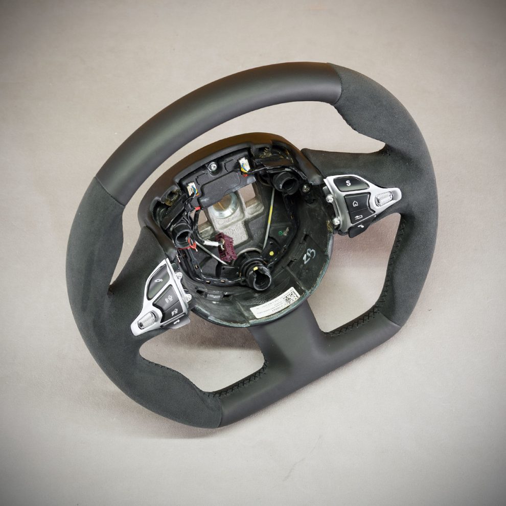 Aston Martin BD11 Custom steering wheel