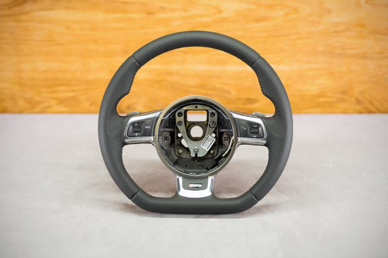 Audi RS3 Custom steering wheel